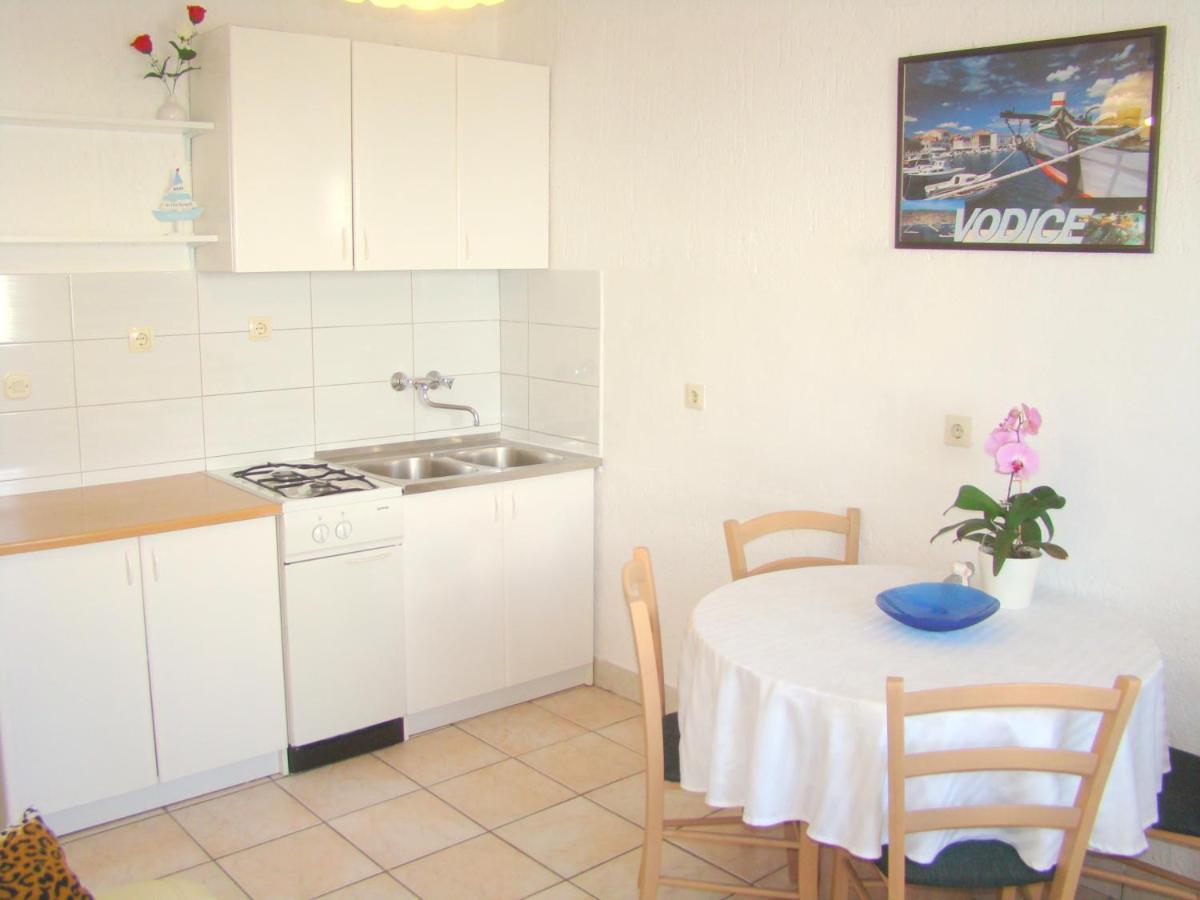 Apartments Ruza Vodice Oda fotoğraf